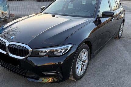 BMW 318 129.000 km 22.599 &euro; Neustadt an der Aisch 91413
