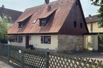 Haus Nürnberg Großgründlach - 7 Zimmer, 145 m&sup2;, 471.000&euro; | Angebot:25779107