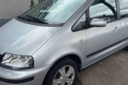 Seat Alhambra 172.000 km 5.750 &euro; Nürnberg 90453