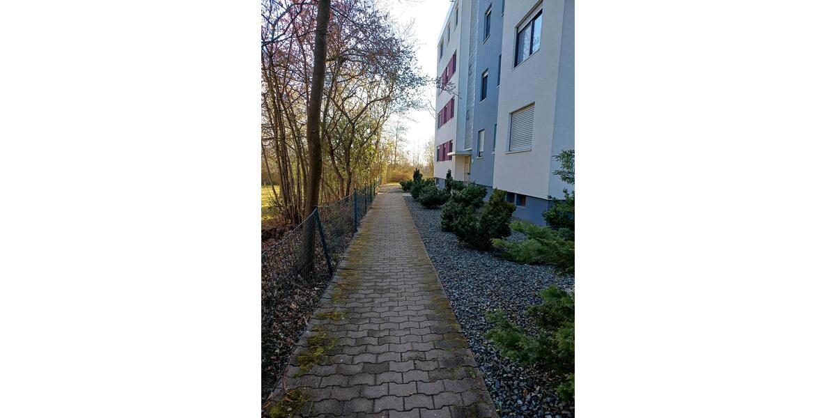 Etagenwohnung Fürth Atzenhof - 3 Zimmer, 85 m&sup2;, 1.200&euro; | Angebot:26585585