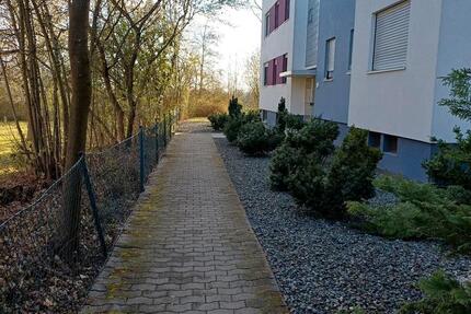 Wohnung Fürth Atzenhof - 3 Zimmer, 85 m&sup2;, 1.200&euro; | Angebot:26585585