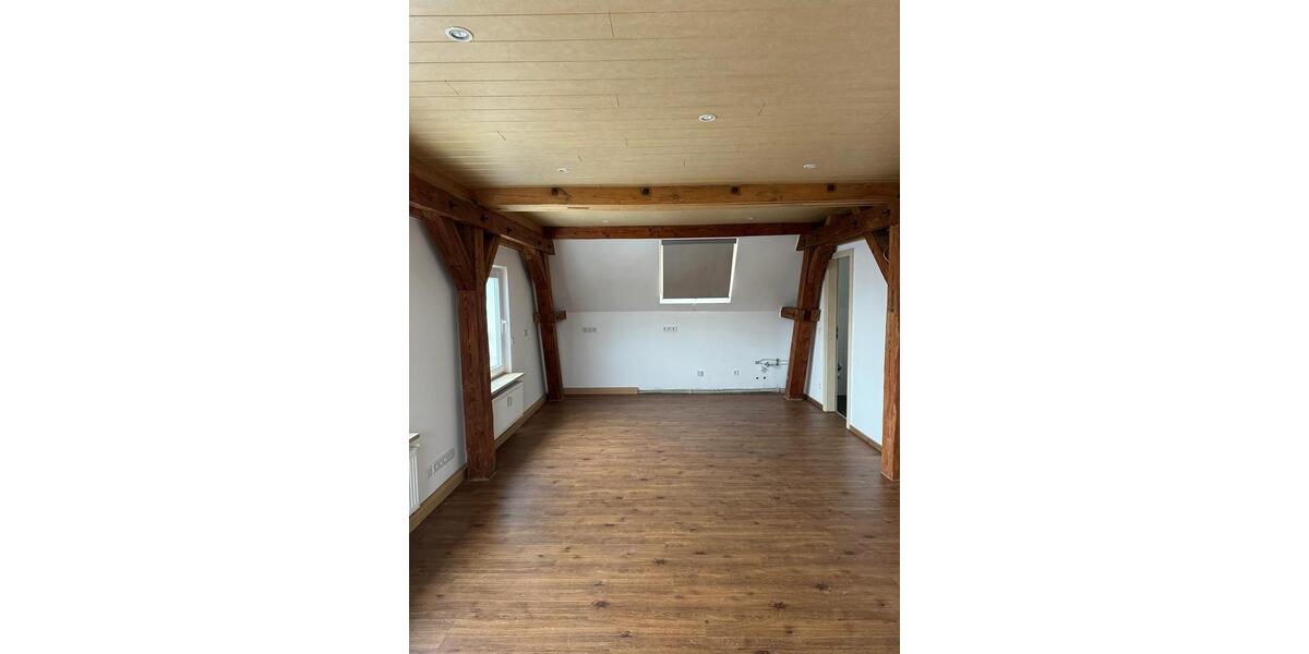 Dachgeschoßwohnung Roth - 2 Zimmer, 65 m&sup2;, 625&euro; | Angebot:24763475