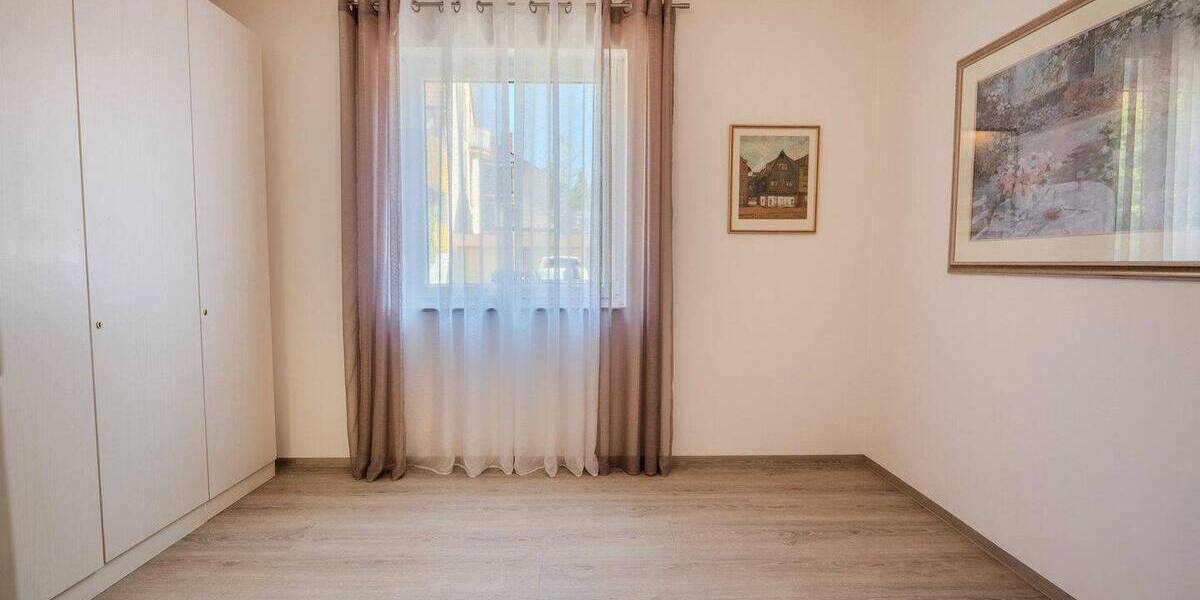 Bungalow Zirndorf - 7 Zimmer, 186 m&sup2;, 799.000&euro; | Angebot:26762862