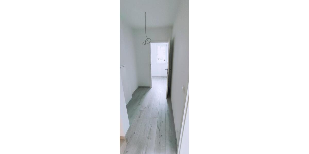 Erdgeschoßwohnung Nürnberg Almoshof - 2 Zimmer, 70 m&sup2;, 1.225&euro; | Angebot:25383607