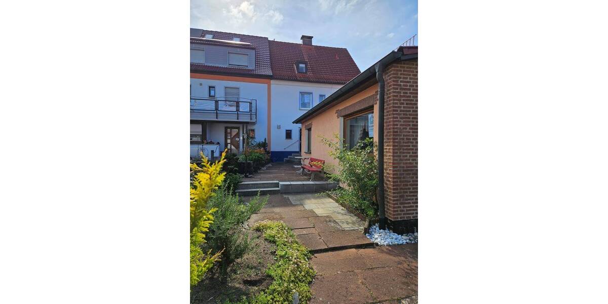 Mehrfamilienhaus, Wohnhaus Neunkirchen - 5 Zimmer, 161 m&sup2;, 244.000&euro; | Angebot:25699398