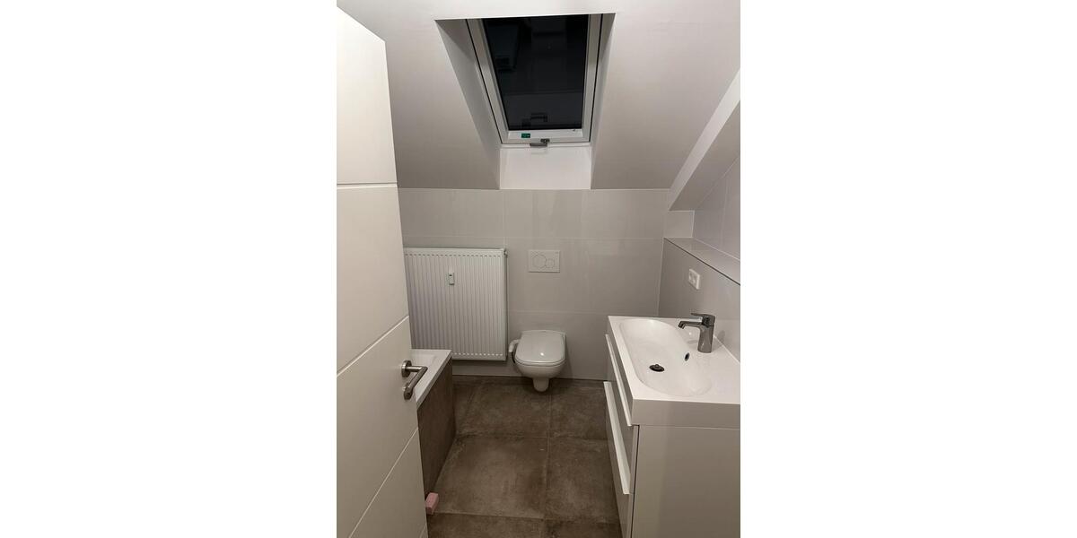 Dachgeschoßwohnung Nürnberg Rabus - 3 Zimmer, 70 m&sup2;, 1.150&euro; | Angebot:25962961