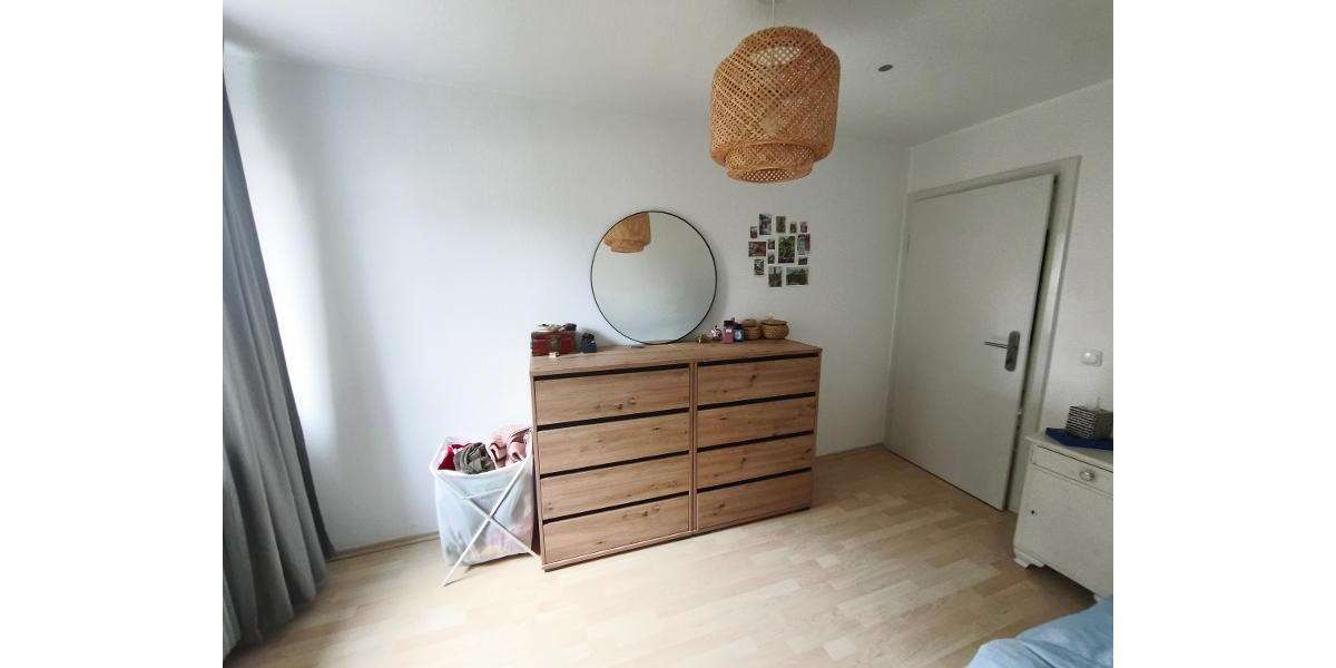 3 Zi. Wohnung im DG (2.OG) mit Stellplatz - Etagenwohnung Dechsendorf Dechsendorf | Angebot:26002016