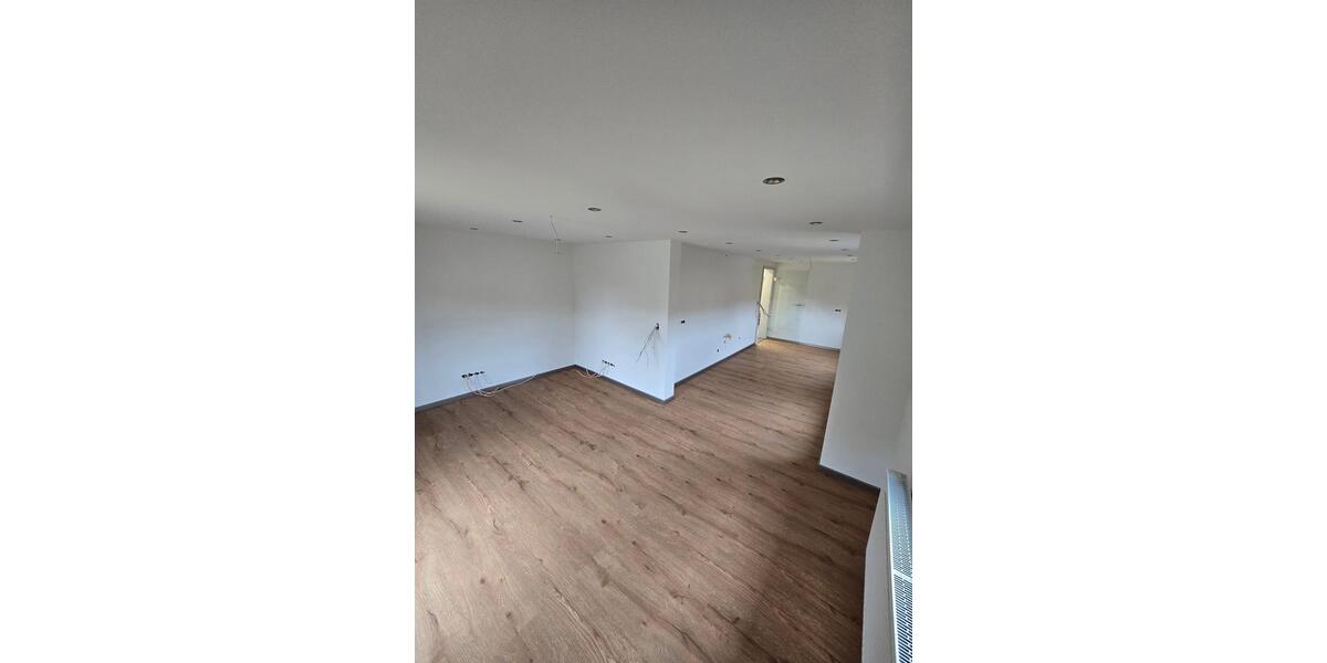 Einfamilienhaus Wendelstein - 1 Zimmer, 90 m&sup2;, 1.300&euro; | Angebot:25872934