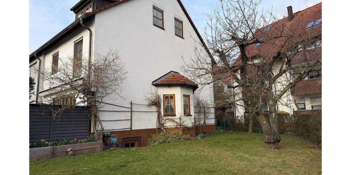 Reihenendhaus Herzogenaurach Niederndorf - 6 Zimmer, 138 m&sup2;, 628.000&euro; | Angebot:25862799