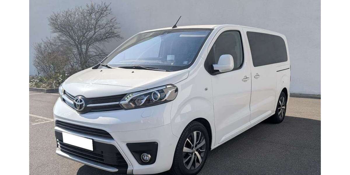Toyota Proace 87.000 km 26.900 &euro; Fürth 90765