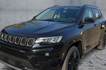 Jeep Compass 32.126 km 30.500 &euro; Fürth 90765