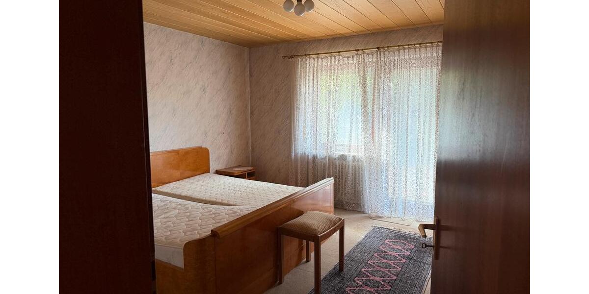 Erdgeschoßwohnung Fürth Eigenes Heim - 5 Zimmer, 250 m&sup2;, 1.700&euro; | Angebot:25126681