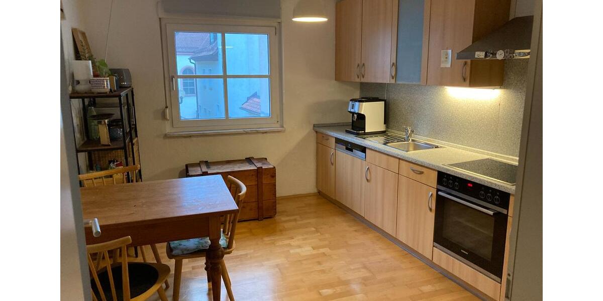 Etagenwohnung Forchheim - 2 Zimmer, 82 m&sup2;, 680&euro; | Angebot:24774978