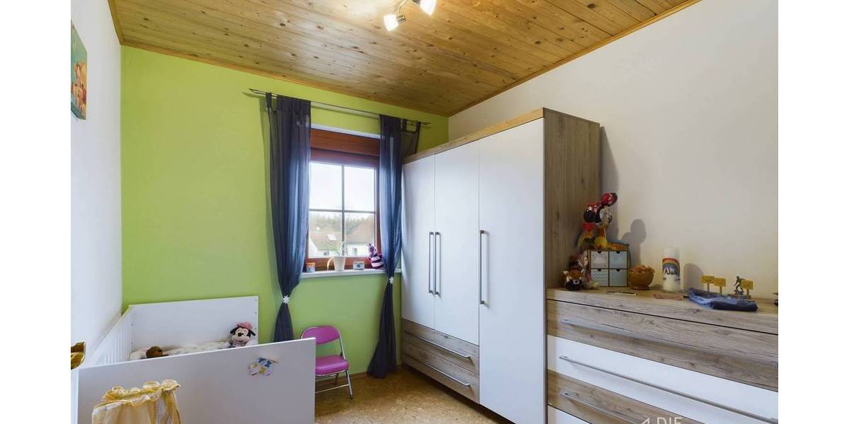 Mehrfamilienhaus, Wohnhaus Lauf an der Pegnitz Bullach - 9 Zimmer, 110 m&sup2;, 700.000&euro; | Angebot:25672588