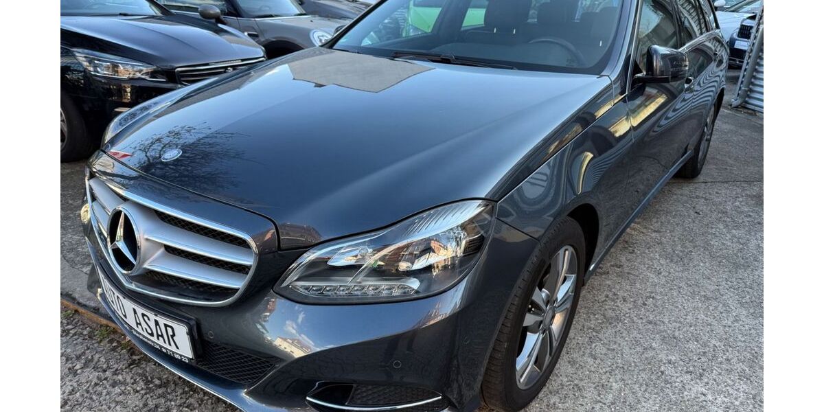 Mercedes-Benz E 200 33.000 km 22.480 &euro; Fürth 90763