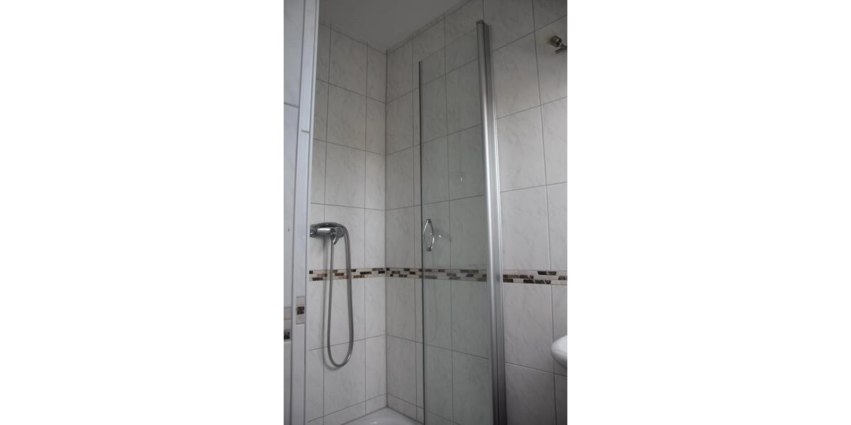 Dachgeschoßwohnung Erlangen Am Anger - 1 Zimmer, 25 m&sup2;, 470&euro; | Angebot:27580648