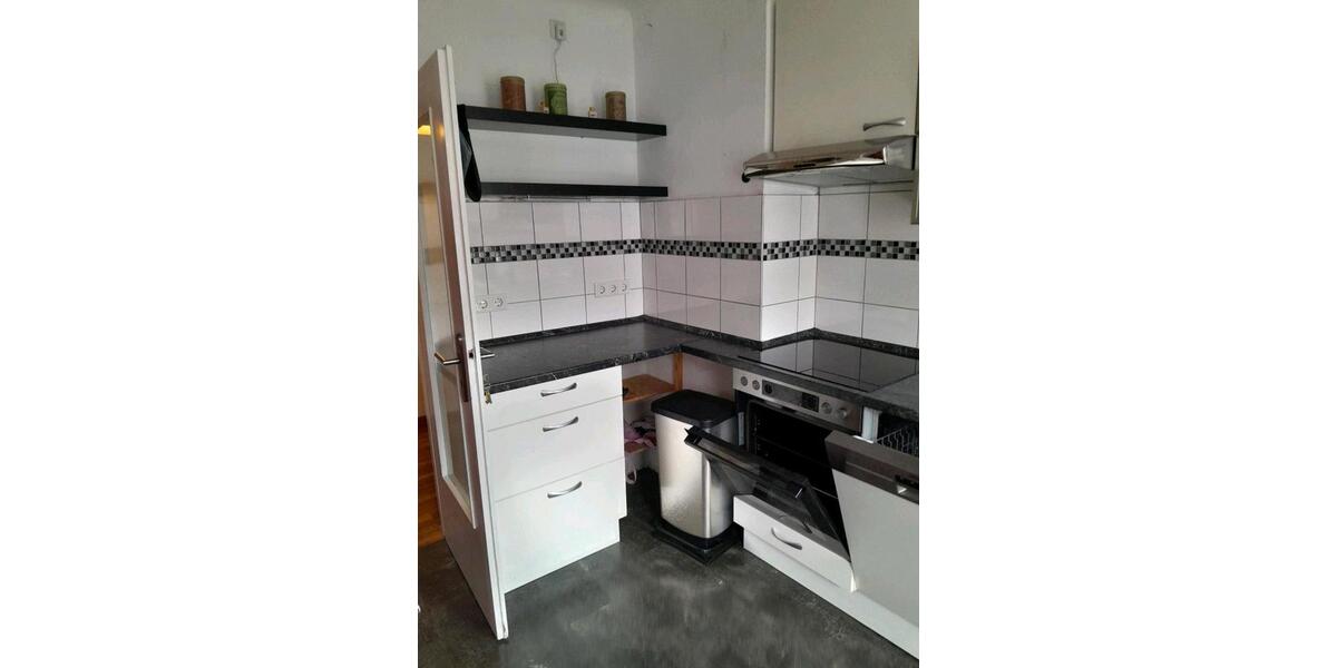 Etagenwohnung Nürnberg Erlenstegen - 4 Zimmer, 130 m&sup2;, 1.000&euro; | Angebot:25980087