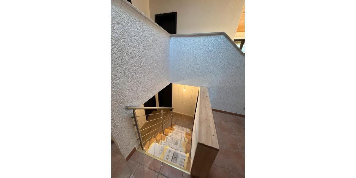 Einfamilienhaus Wiesenthau - 6 Zimmer, 180 m&sup2;, 1.600&euro; | Angebot:25859620