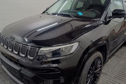 Jeep Compass 38.650 km 22.777 &euro; Röthenbach a. d. Pegnitz 90552