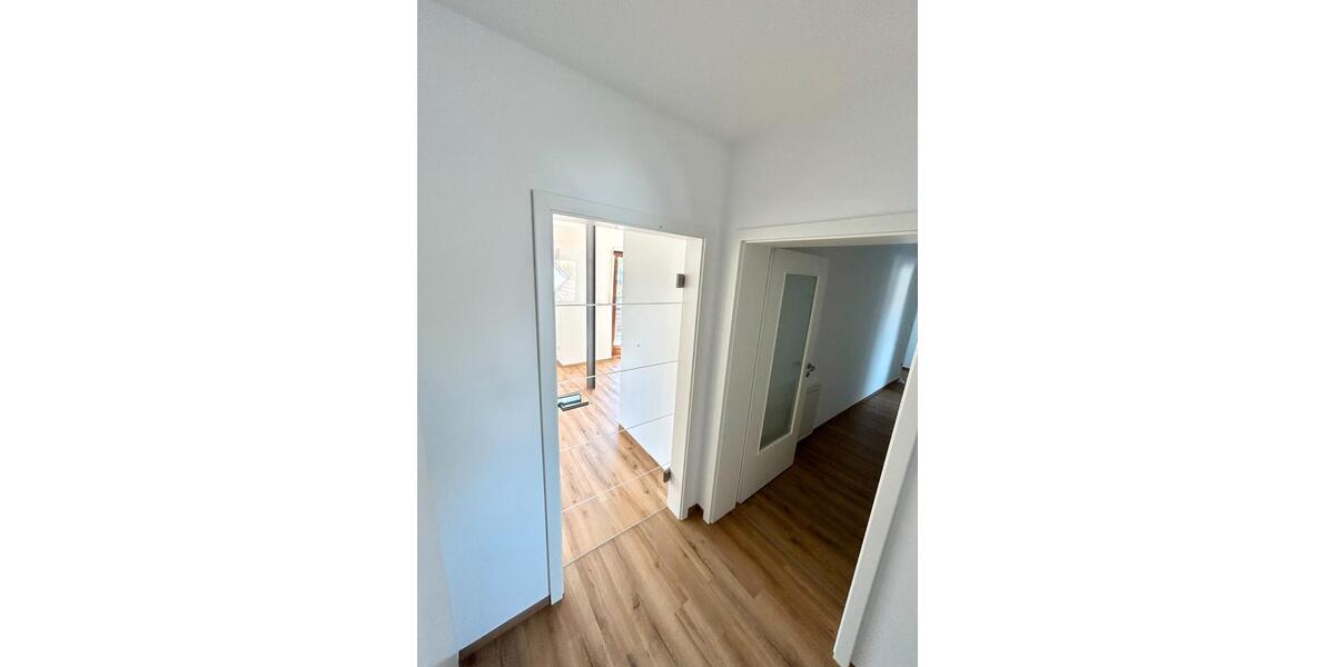 Dachgeschoßwohnung Fürth Bislohe - 3.5 Zimmer, 99 m&sup2;, 1.335&euro; | Angebot:26600559