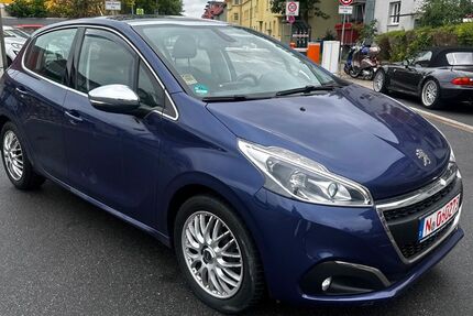 Peugeot 208 78.000 km 8.600 &euro; Nürnberg 90431