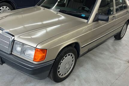 Mercedes-Benz 190 332.000 km 6.950 &euro; Gosberg 91361