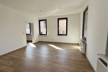 Wohnung Zirndorf - 3 Zimmer, 75 m&sup2;, 890&euro; | Angebot:25895942