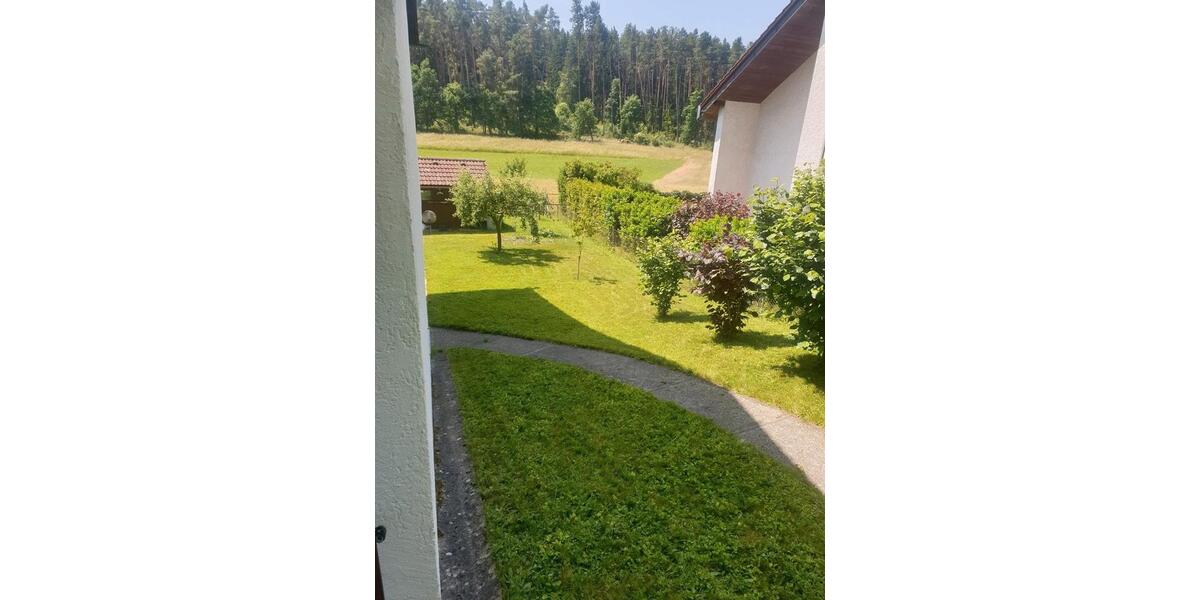 Erdgeschoßwohnung Zirndorf - 3 Zimmer, 100 m&sup2;, 1.200&euro; | Angebot:26546288