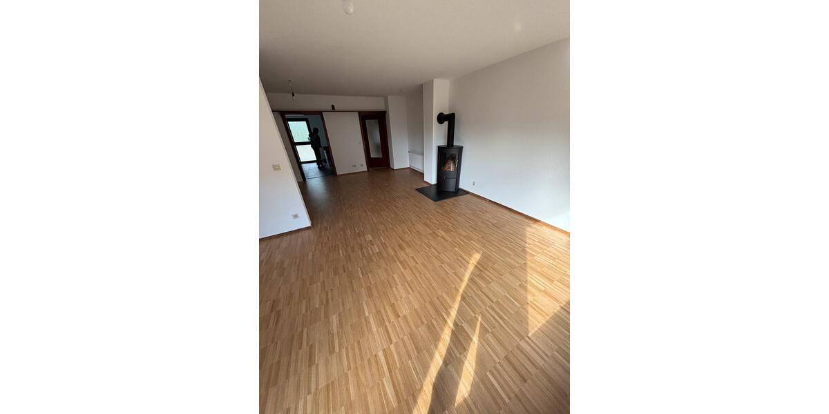 Reihenhaus Nürnberg Holzheim - 6 Zimmer, 120 m&sup2;, 1.700&euro; | Angebot:25895295