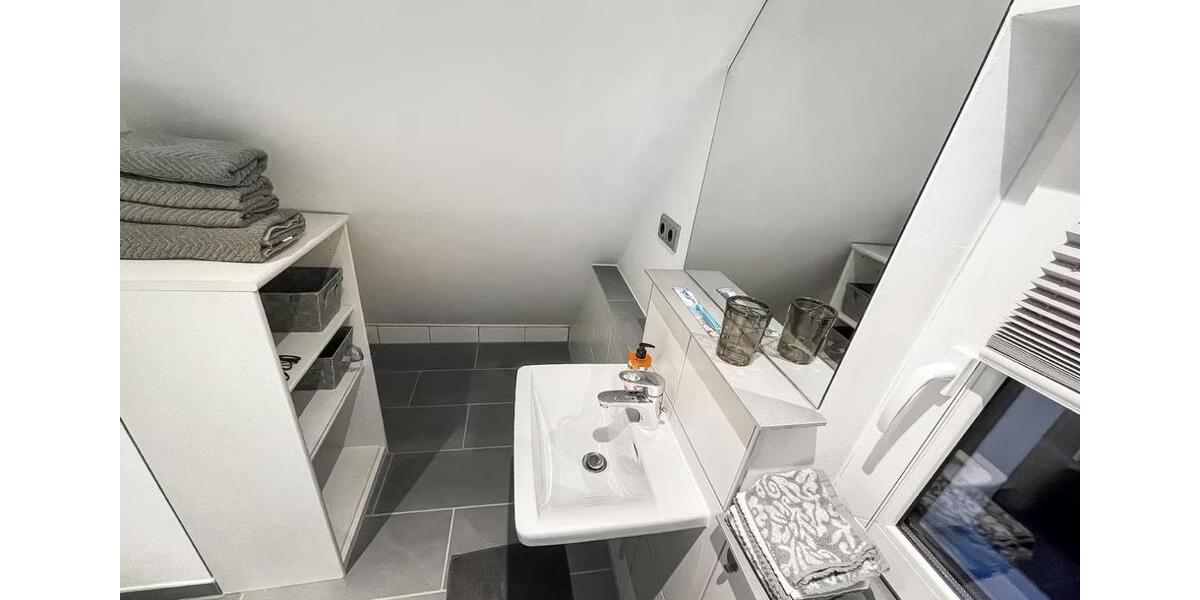 Dachgeschoßwohnung Nürnberg Gebersdorf - 1 Zimmer, 23 m&sup2;, 580&euro; | Angebot:25440147