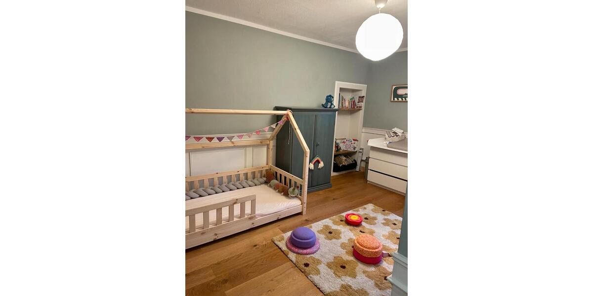 Etagenwohnung Erlangen Alterlangen - 5 Zimmer, 145 m&sup2;, 1.885&euro; | Angebot:26131704