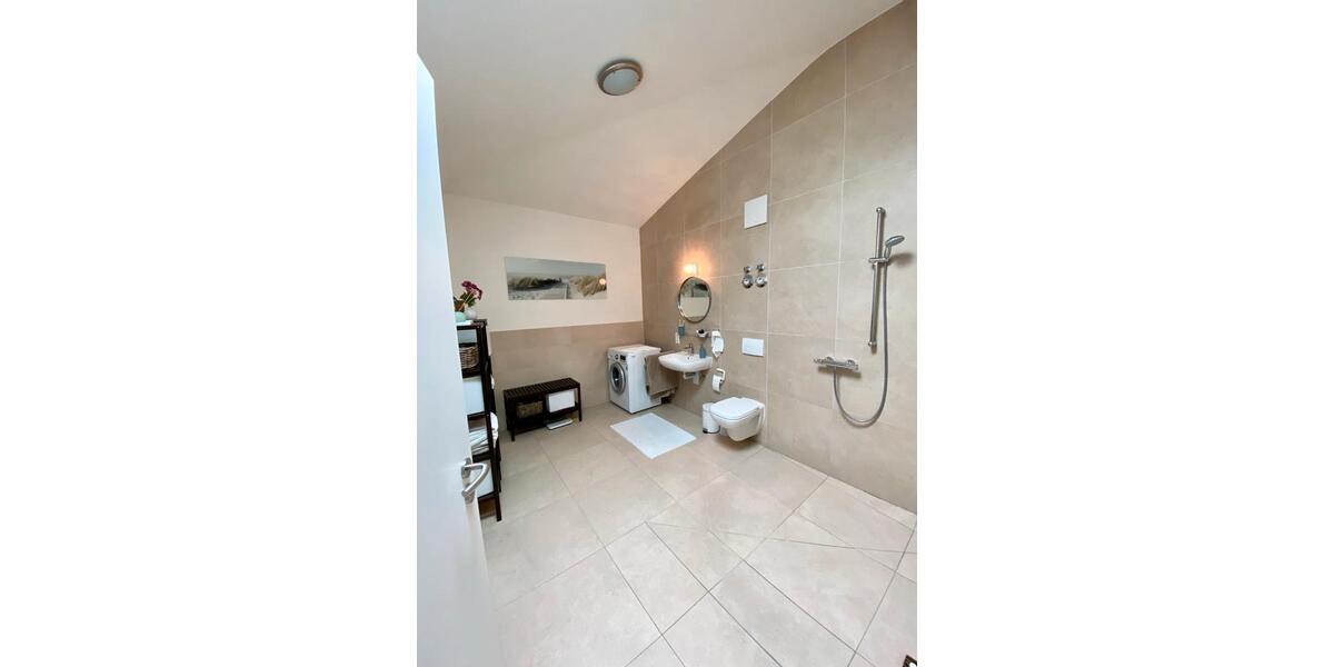 Dachgeschoßwohnung Markt Erlbach - 2.5 Zimmer, 83 m&sup2;, 279.000&euro; | Angebot:23864414