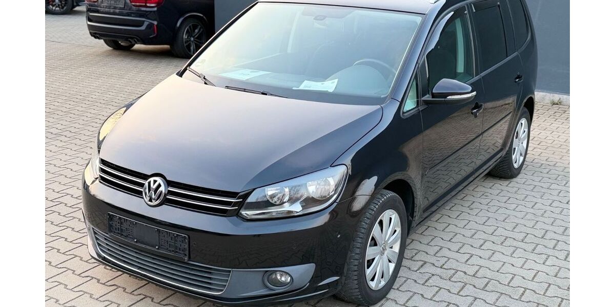 VW Touran 106.945 km 6.999 &euro; Zirndorf 90513