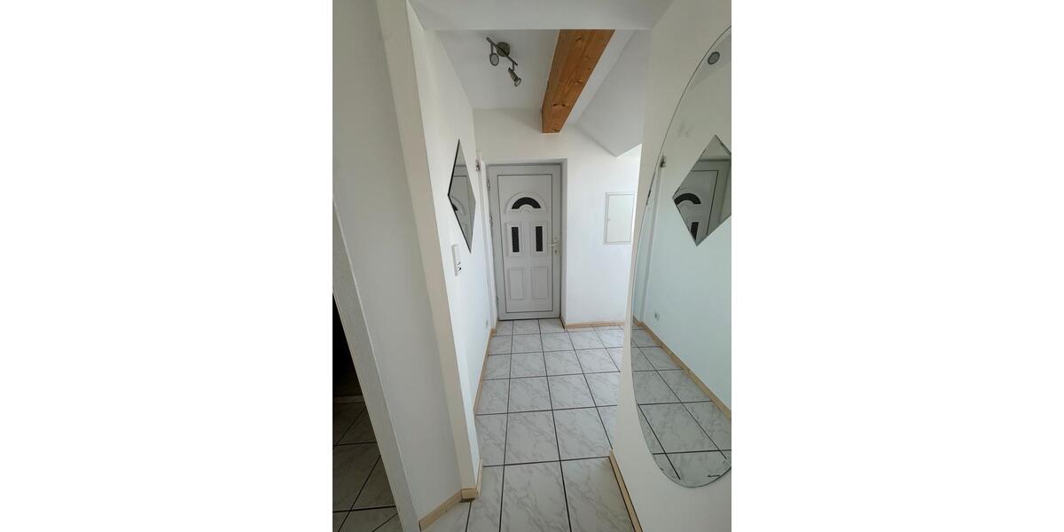 Dachgeschoßwohnung Nürnberg Sankt Leonhard - 2 Zimmer, 42 m&sup2;, 140.000&euro; | Angebot:24378998