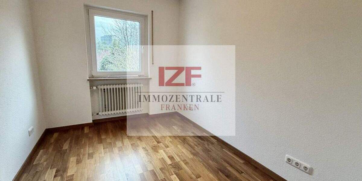 Reihenmittelhaus Nürnberg / Großreuth Wetzendorf - 6 Zimmer, 150 m&sup2;, 2.180&euro; | Angebot:25926678