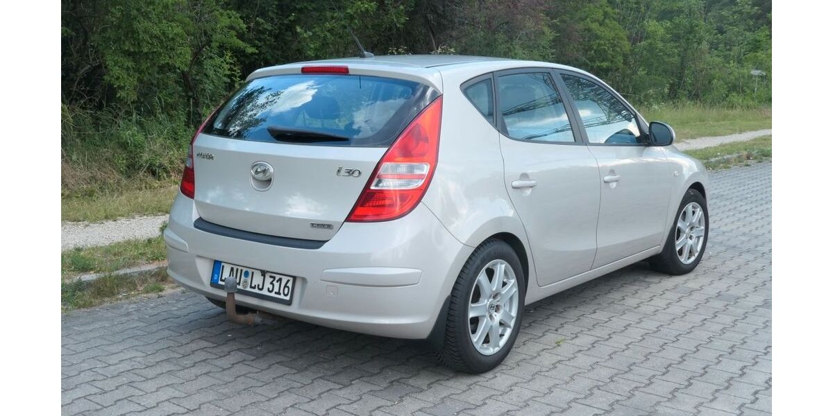 Hyundai i30 218.000 km 1.340 &euro; Schwarzenbruck 90592