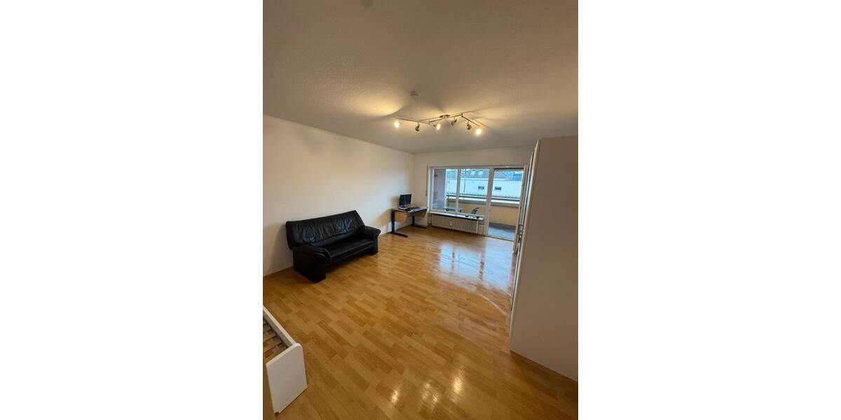 Dachgeschoßwohnung Nürnberg Gleißhammer - 1 Zimmer, 42 m&sup2;, 650&euro; | Angebot:25965999