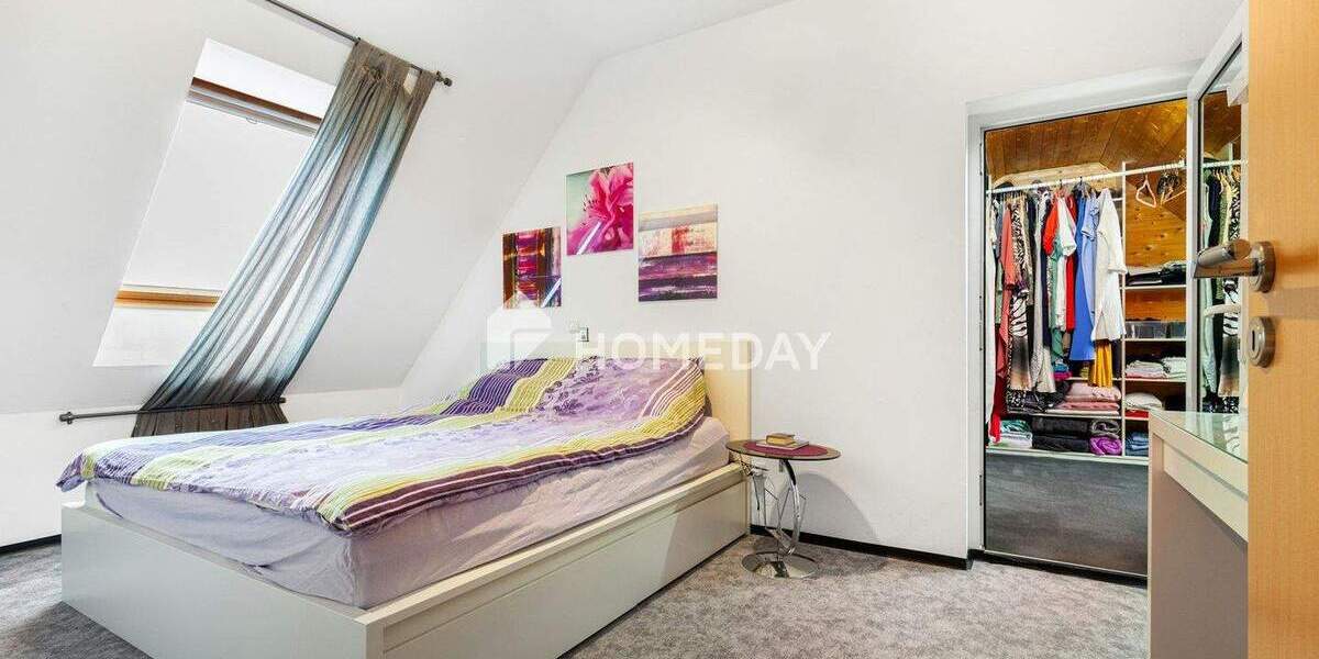 Doppelhaushälfte Erlangen Büchenbach - 8 Zimmer, 111 m&sup2;, 720.000&euro; | Angebot:25737636
