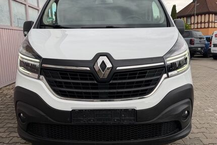 Renault Trafic 176.092 km 10.200 &euro; Roth 91154
