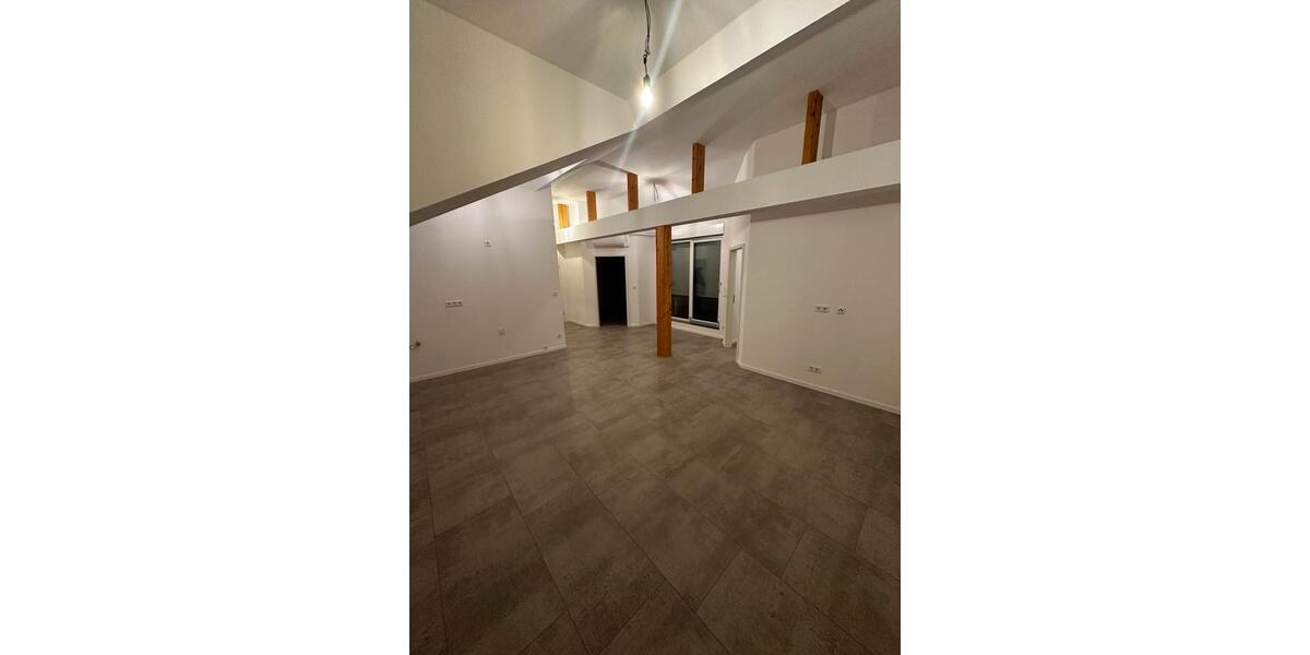 Dachgeschoßwohnung Nürnberg Rabus - 3 Zimmer, 70 m&sup2;, 1.150&euro; | Angebot:25962961