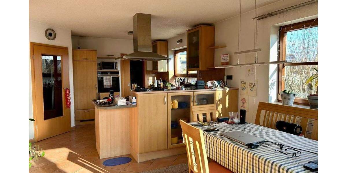 Einfamilienhaus Höchstadt - 7 Zimmer, 160 m&sup2;, 689.000&euro; | Angebot:25671221