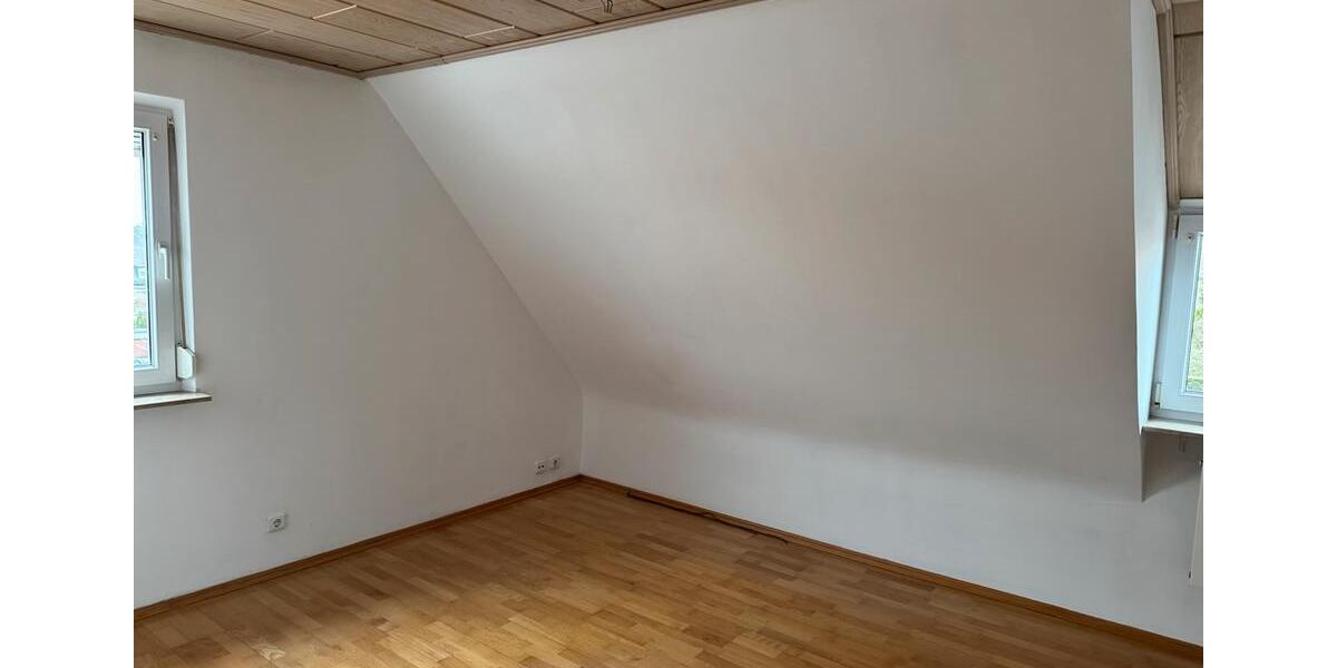 Dachgeschoßwohnung Stein - 3 Zimmer, 60 m&sup2;, 950&euro; | Angebot:24815241