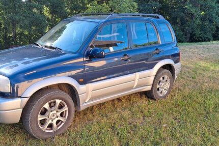 Suzuki Grand Vitara 132.000 km 3.450 &euro; Neunkirchen 91077