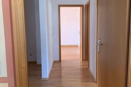 Wohnung Neustadt an der Aisch Neustadt - 3 Zimmer, 86 m&sup2;, 790&euro; | Angebot:25660941
