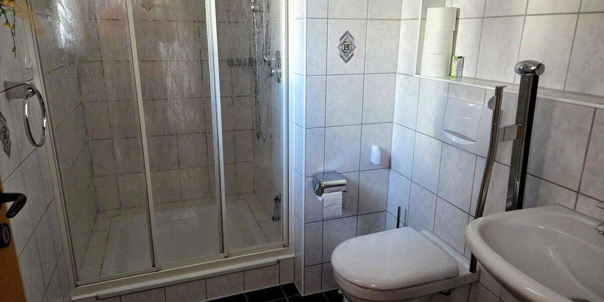 Einfamilienhaus Roßtal - 6 Zimmer, 162 m&sup2;, 849.000&euro; | Angebot:25711087