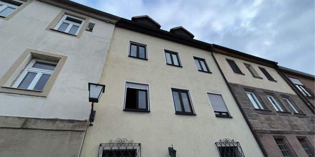 Mehrfamilienhaus, Wohnhaus Erlangen Innenstadt - 1 Zimmer, 293 m&sup2;, 850.000&euro; | Angebot:25909855