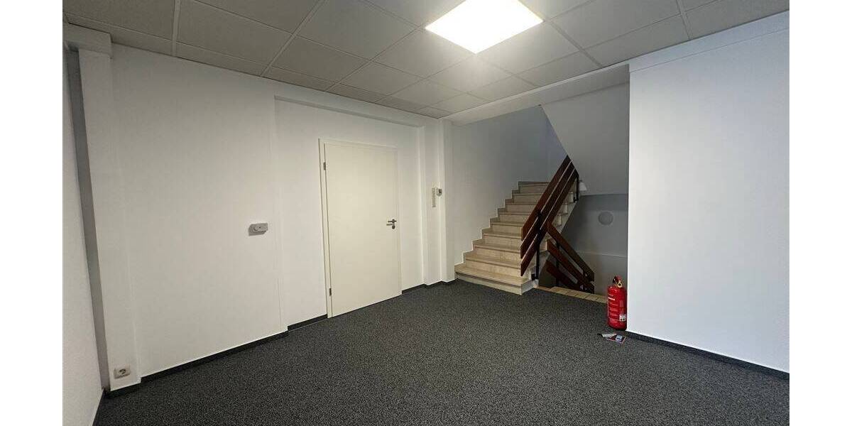 Gewerbeobjekt Leinburg Weißenbrunn - 6 Zimmer, 295 m&sup2;, 1.100&euro; | Angebot:25736779