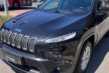 Jeep Cherokee 208.000 km 8.800 &euro; Nürnberg 90449