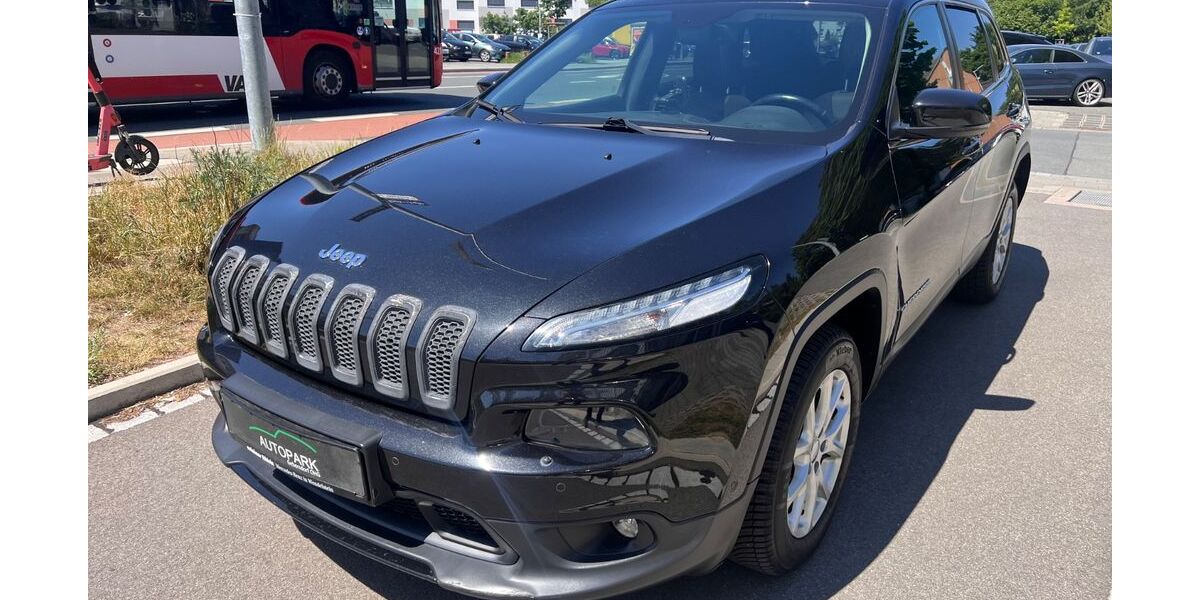 Jeep Cherokee 208.000 km 8.800 &euro; Nürnberg 90449