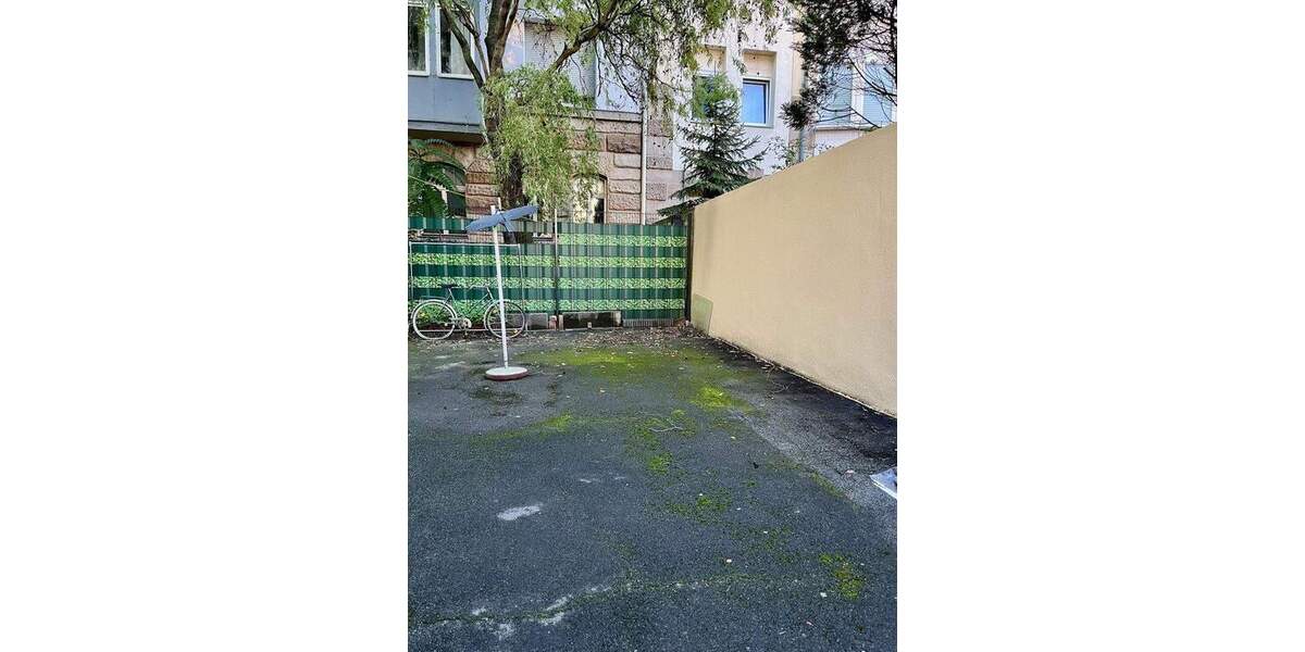 Etagenwohnung Fürth Innenstadt - 3 Zimmer, 80 m&sup2;, 99.000&euro; | Angebot:25753327